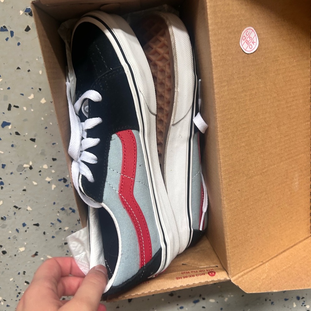 NIB 6.5 VANS